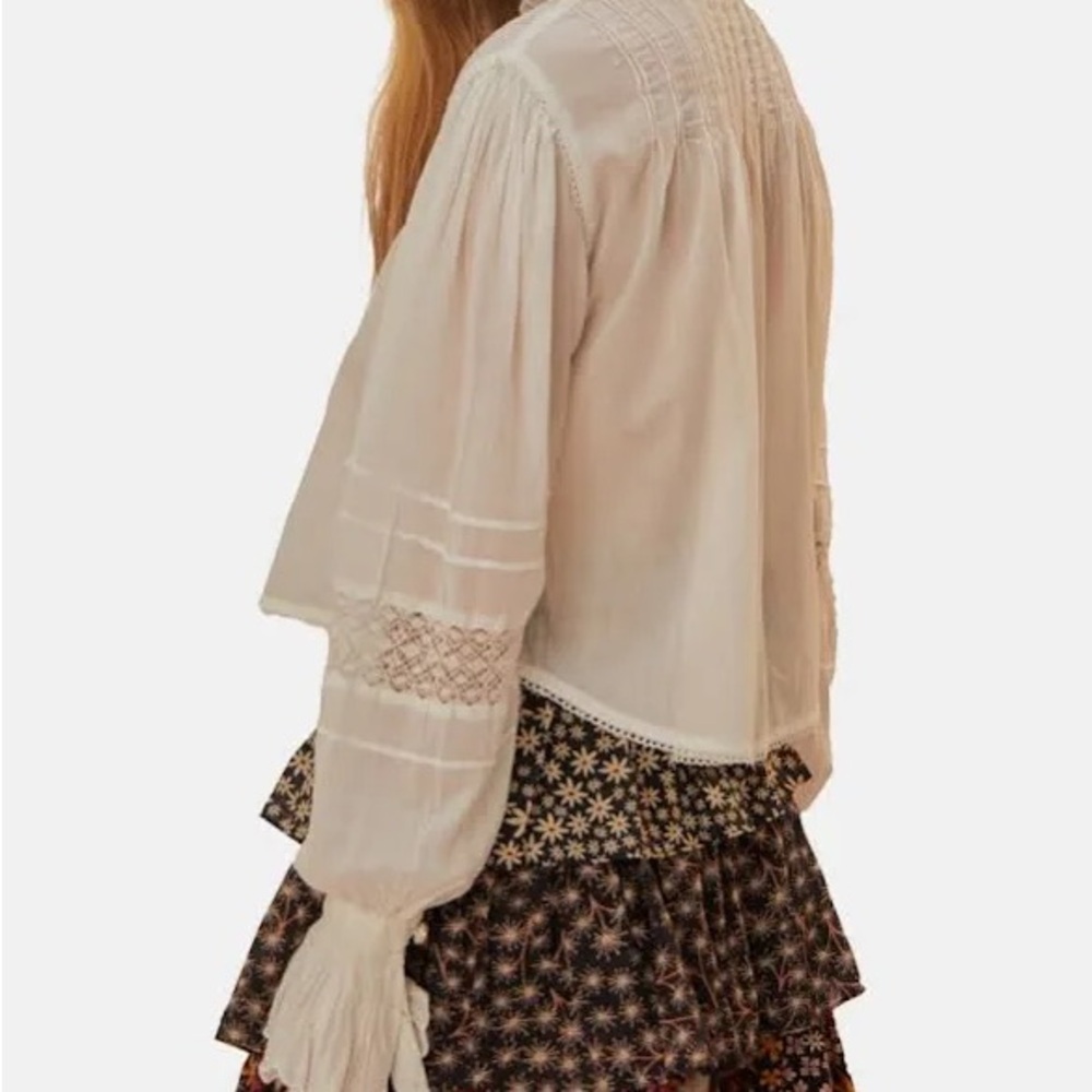 FARM Rio White Ruffled Bib Collar Blouse - Picture 4 of 4